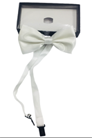 פפיון איכותי לבן בקופסא מעוצבת 12 יחידות במארז