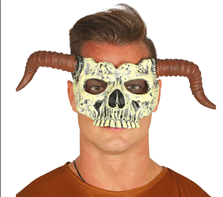 מסכה שלד קרניים איכותית מחומר גומי רך על כארד תלייה / 2יחידות במארז