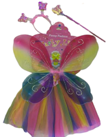 סט לתחפושת פרפר צבעוני כולל חצאית 40 ס"מ, כנפיים, קשת ושרביט על כארד עם קולב/ 3 יחידות במארז