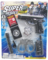 סט לשוטר כולל אקדח, תג שוטר, אזיקים, מכשיר קשר, משרוקית ופנס על כארד/ 6 יחידות במארז