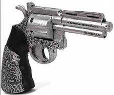 אקדח 24 ס"מ מחומר גומי רך על כארד תלייה / 6 יחידות במארז