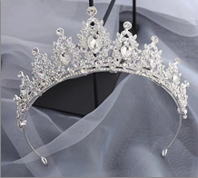 כתר נסיכה מעוצב צבע כסף/ 6 יחידות במארז