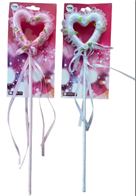 שרביט לב עם פרחים לבן ורוד על כארד/ 12 יחידות במארז