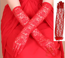 זוג כפפות תחרה ארוך אדום 38 ס"מ בשקית PVC עם כארד /ארוז6 יחידות במארז