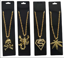 שרשראות ראפר ברזל/ 12 יח במארז מיקס דוגמאות:עקרב גולגולת דולר ניו יורק צבע זהב